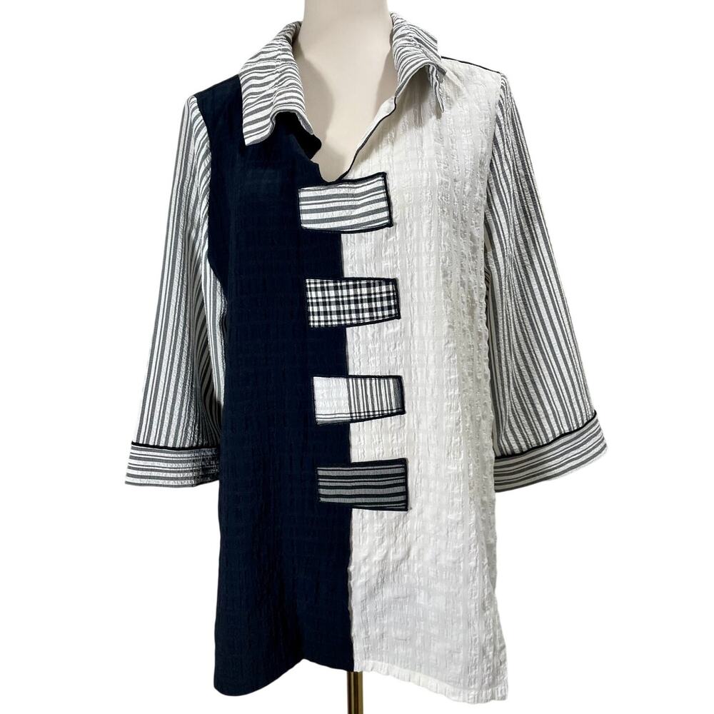 Vintage 90s Black & White Crepe Collared Top Artsy Boho Size Large Colorblock